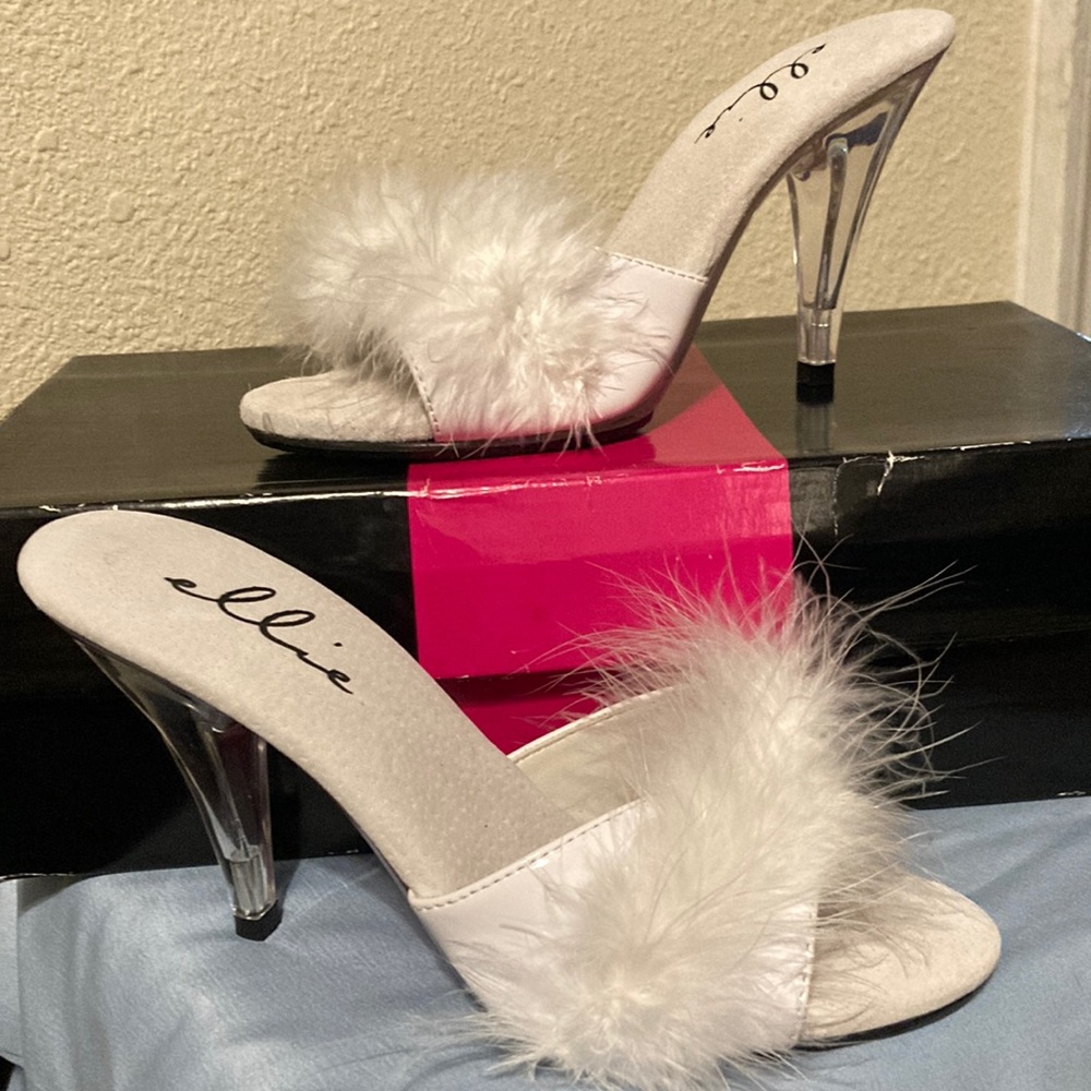 Ellie feather heel sz5